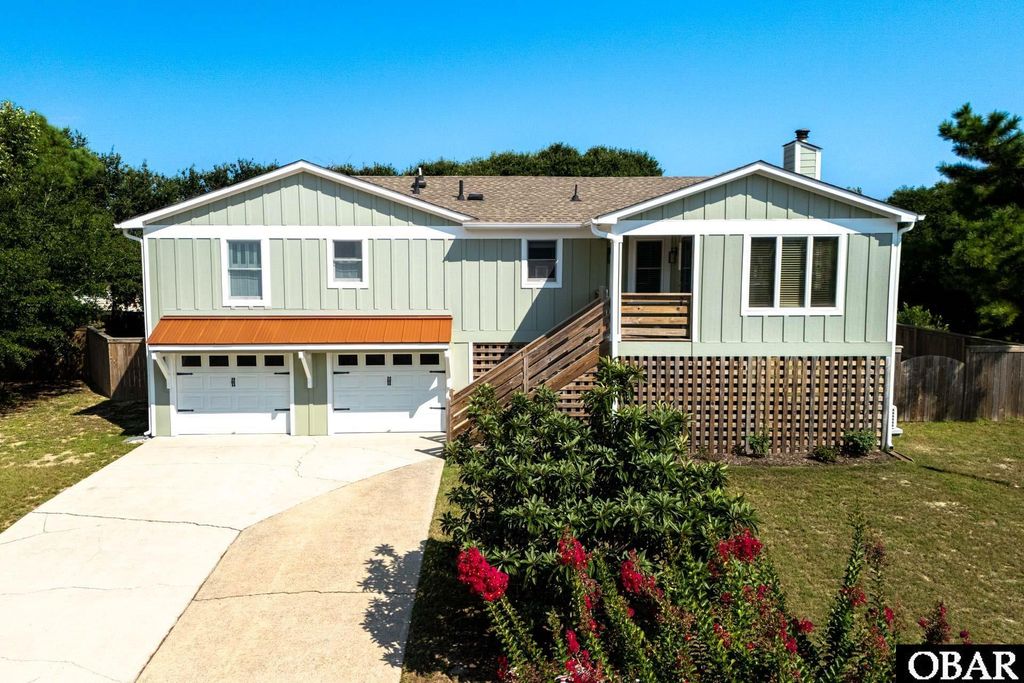 Image 1 of property listing at 4901 Palmer Drive, Kitty Hawk, NC 27949