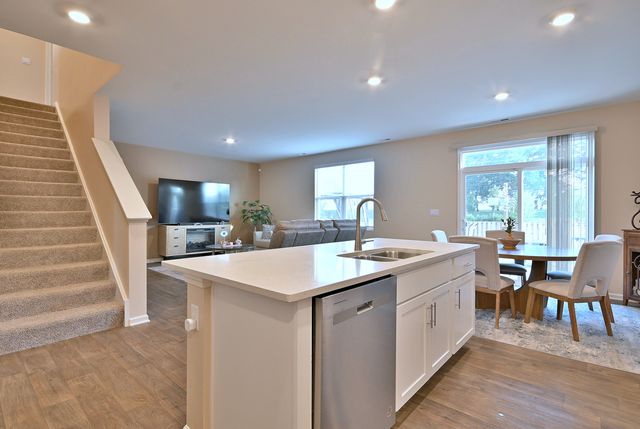 1381 Vineyard Lane, Pingree Grove, IL 60140