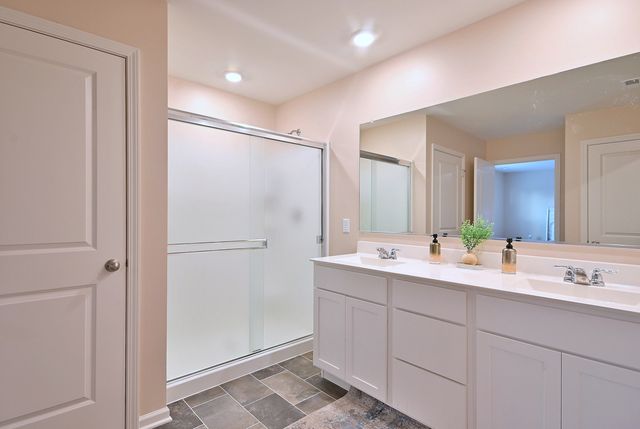 1381 Vineyard Lane, Pingree Grove, IL 60140