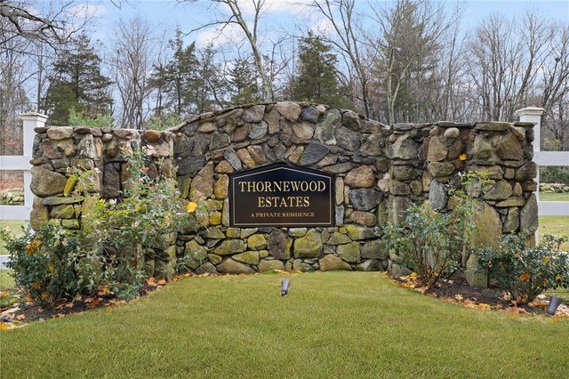 7 Thornewood Drive, Lincoln, RI 02865