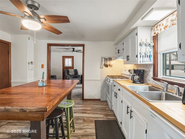 603 E Dewitt Street, Pleasantville, IA 50225