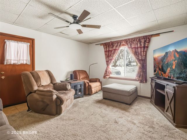 603 E Dewitt Street, Pleasantville, IA 50225