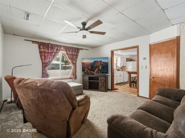 603 E Dewitt Street, Pleasantville, IA 50225