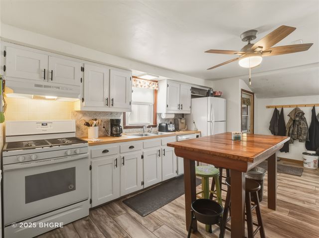 603 E Dewitt Street, Pleasantville, IA 50225