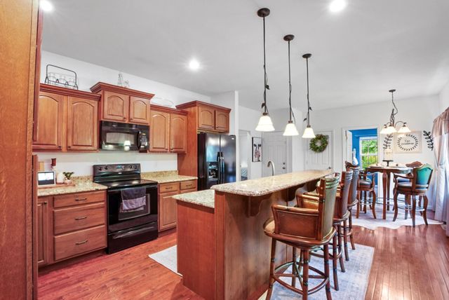 90 King Road, Weaverville, NC 28787