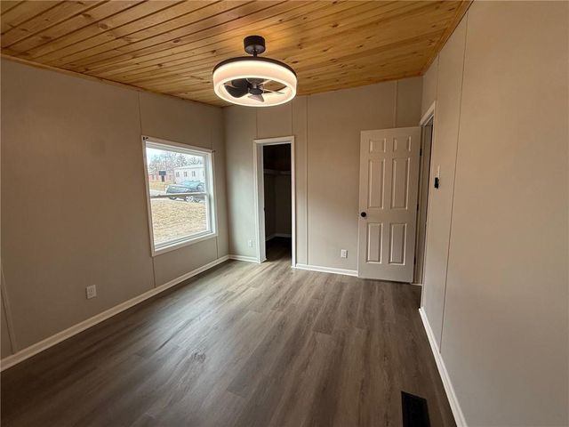 104 E Missouri Street, Oregon, MO 64473