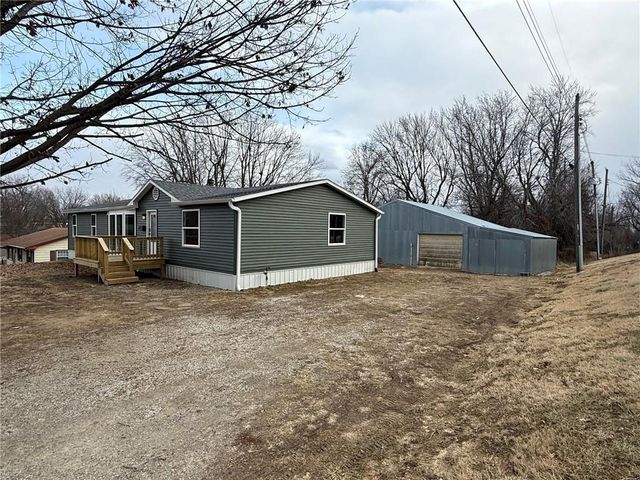 104 E Missouri Street, Oregon, MO 64473