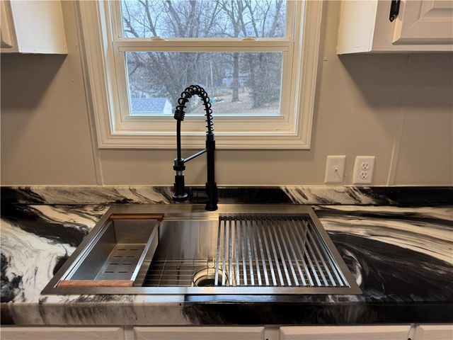 104 E Missouri Street, Oregon, MO 64473