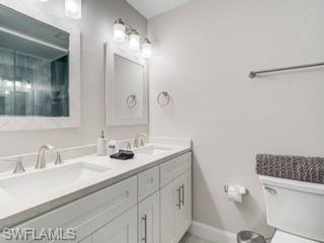 240 Nature View CT, Fort Myers Beach, FL 33931