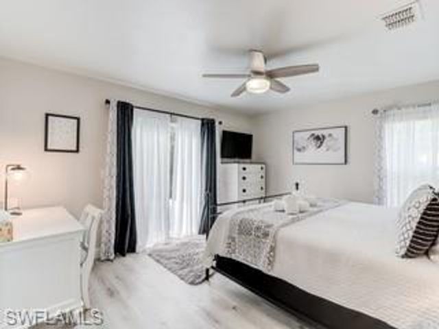 240 Nature View CT, Fort Myers Beach, FL 33931