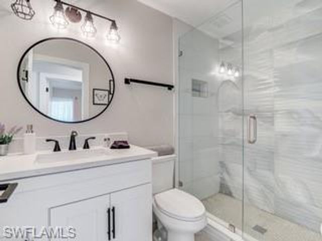 240 Nature View CT, Fort Myers Beach, FL 33931