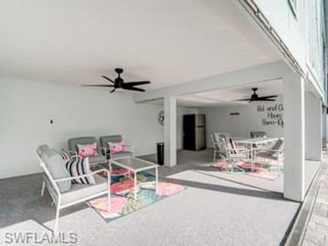 240 Nature View CT, Fort Myers Beach, FL 33931