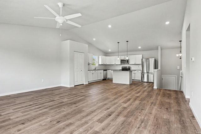 2716 Emerson Forest Parkway, South Bend, IN 46614
