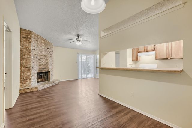 740 Simonetti DR A, Austin, TX 78748