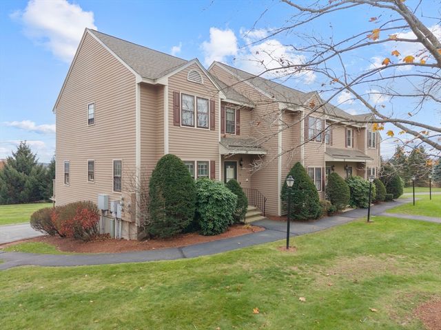 45 Washington St 55, Methuen, MA 01844