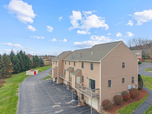 45 Washington St 55, Methuen, MA 01844