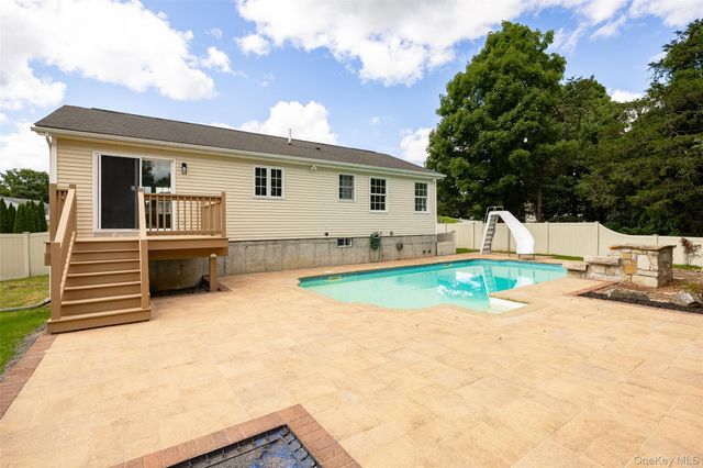45 Nicole Lane, Wingdale, NY 12594