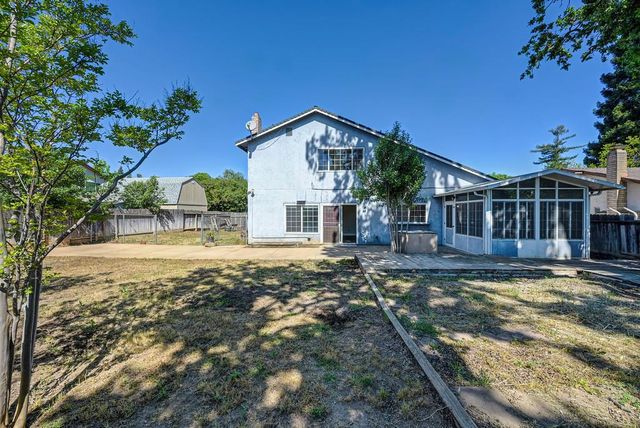 8954 Park Trail Dr, Elk Grove, CA 95624