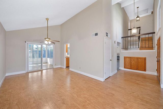 8954 Park Trail Dr, Elk Grove, CA 95624