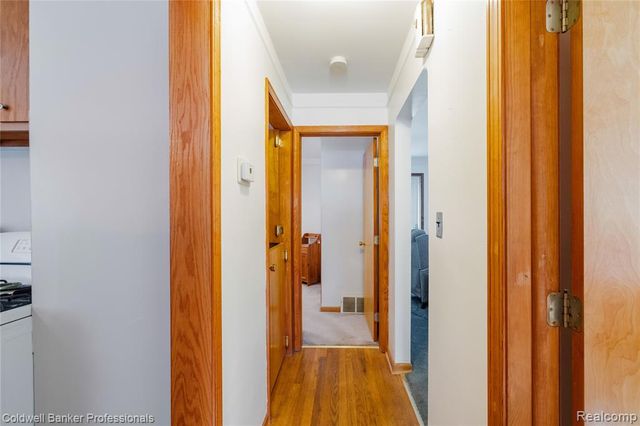 3313 Hollywood Street, Dearborn, MI 48124