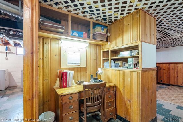 3313 Hollywood Street, Dearborn, MI 48124