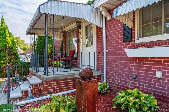 3313 Hollywood Street, Dearborn, MI 48124