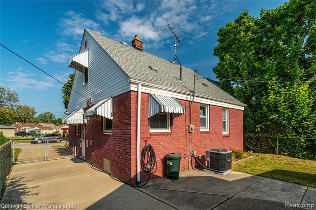 3313 Hollywood Street, Dearborn, MI 48124