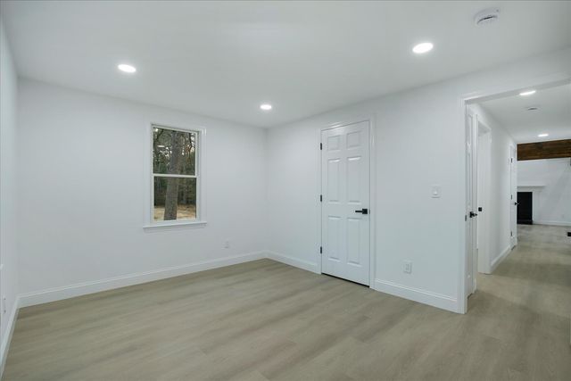 42 Bayberry Drive, Mashpee, MA 02649