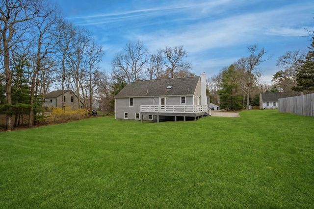 42 Bayberry Drive, Mashpee, MA 02649