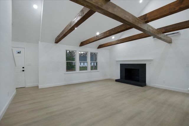 42 Bayberry Drive, Mashpee, MA 02649