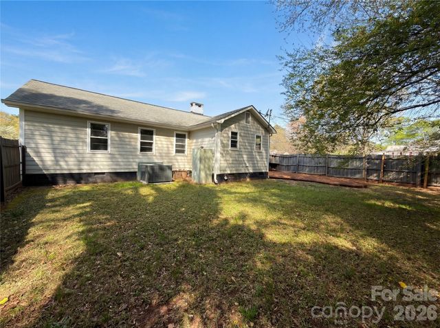 1114 Grace Avenue, Lancaster, SC 29720