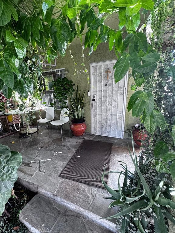 1653 W 68th, Los Angeles, CA 90047 — exterior
