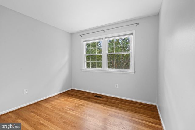 1731 TAMERISK CT, Vienna, VA 22182