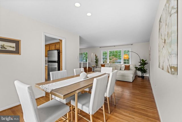 1731 TAMERISK CT, Vienna, VA 22182