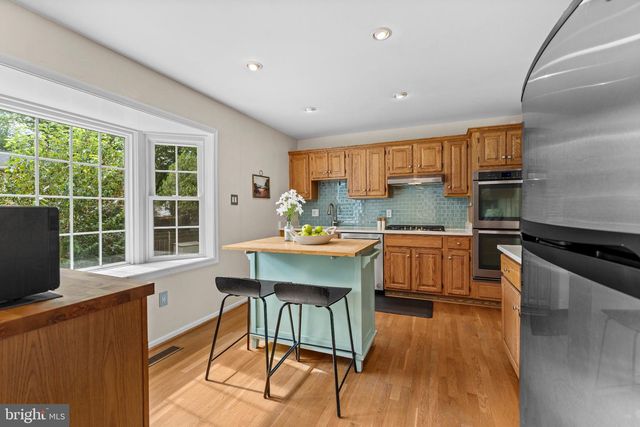 1731 TAMERISK CT, Vienna, VA 22182