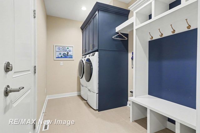 419 Copper Leaf Court, Midland, MI 48642