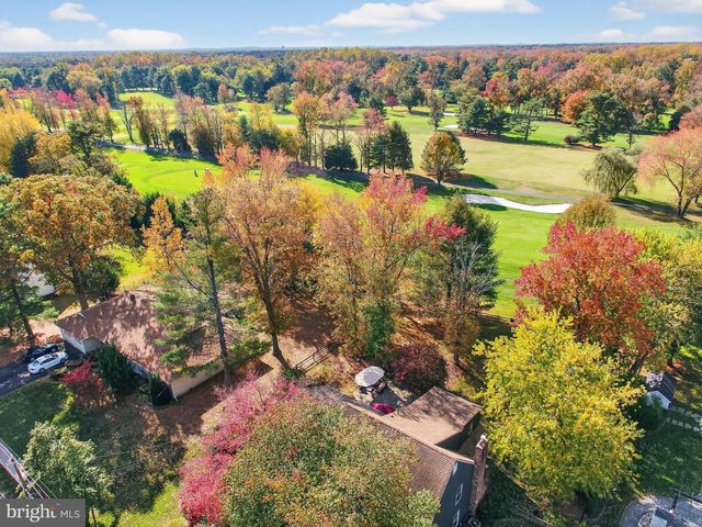 14 GOLFVIEW DR, Medford, NJ 08055