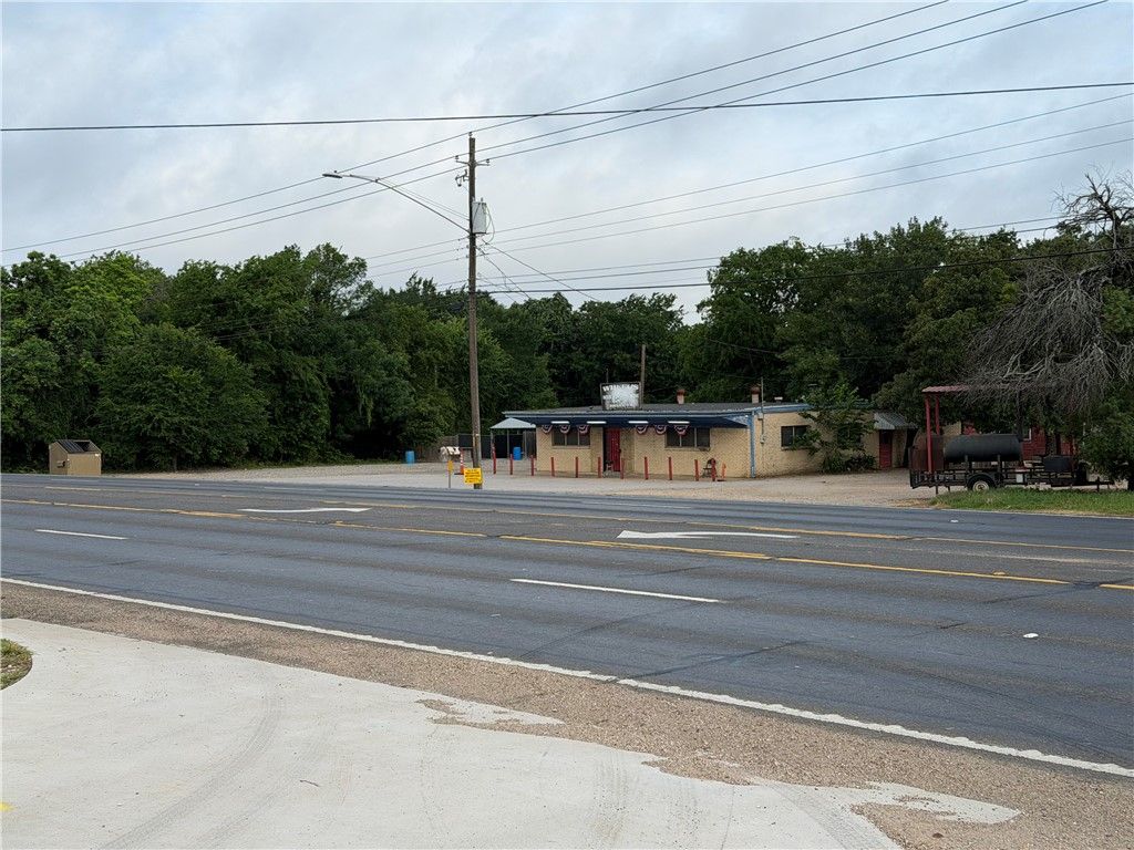 2004 West Highway 21, Bryan, TX 77803 — photo 3