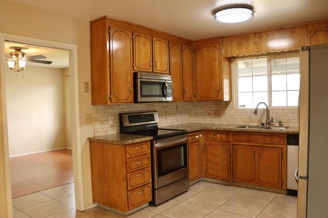 1217 Princeton Pl, Manteca, CA 95336