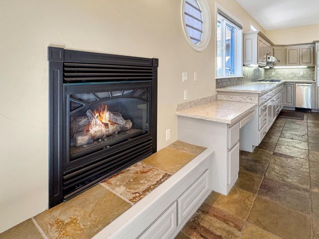 12097 Elm Ct, Auburn, CA 95602