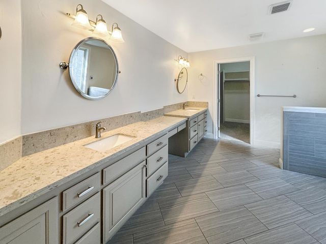 12097 Elm Ct, Auburn, CA 95602