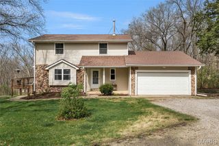 25111 Schuetzenground Road, Warrenton, MO 63383