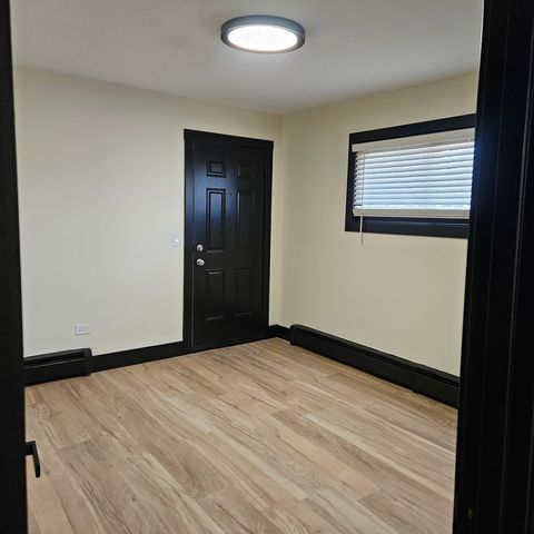 1115 E Algonquin Road 20, Arlington Heights, IL 60005