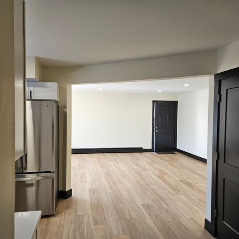 1115 E Algonquin Road 20, Arlington Heights, IL 60005