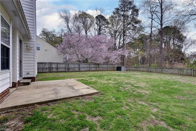 108 Edwards CT, Yorktown, VA 23693