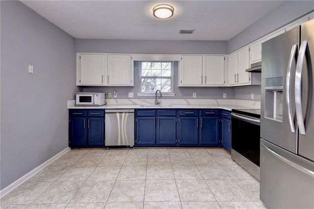 108 Edwards CT, Yorktown, VA 23693