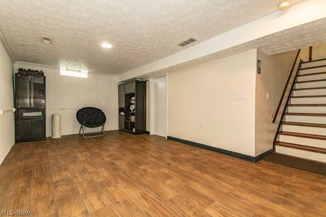 652 Saint Lawrence Boulevard, Eastlake, OH 44095