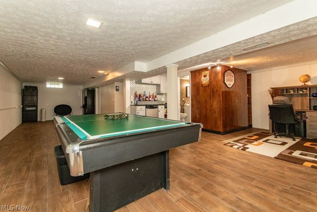 652 Saint Lawrence Boulevard, Eastlake, OH 44095