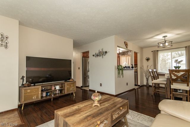 652 Saint Lawrence Boulevard, Eastlake, OH 44095