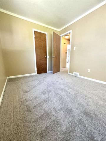 18475 Dalby, Redford, MI 48240